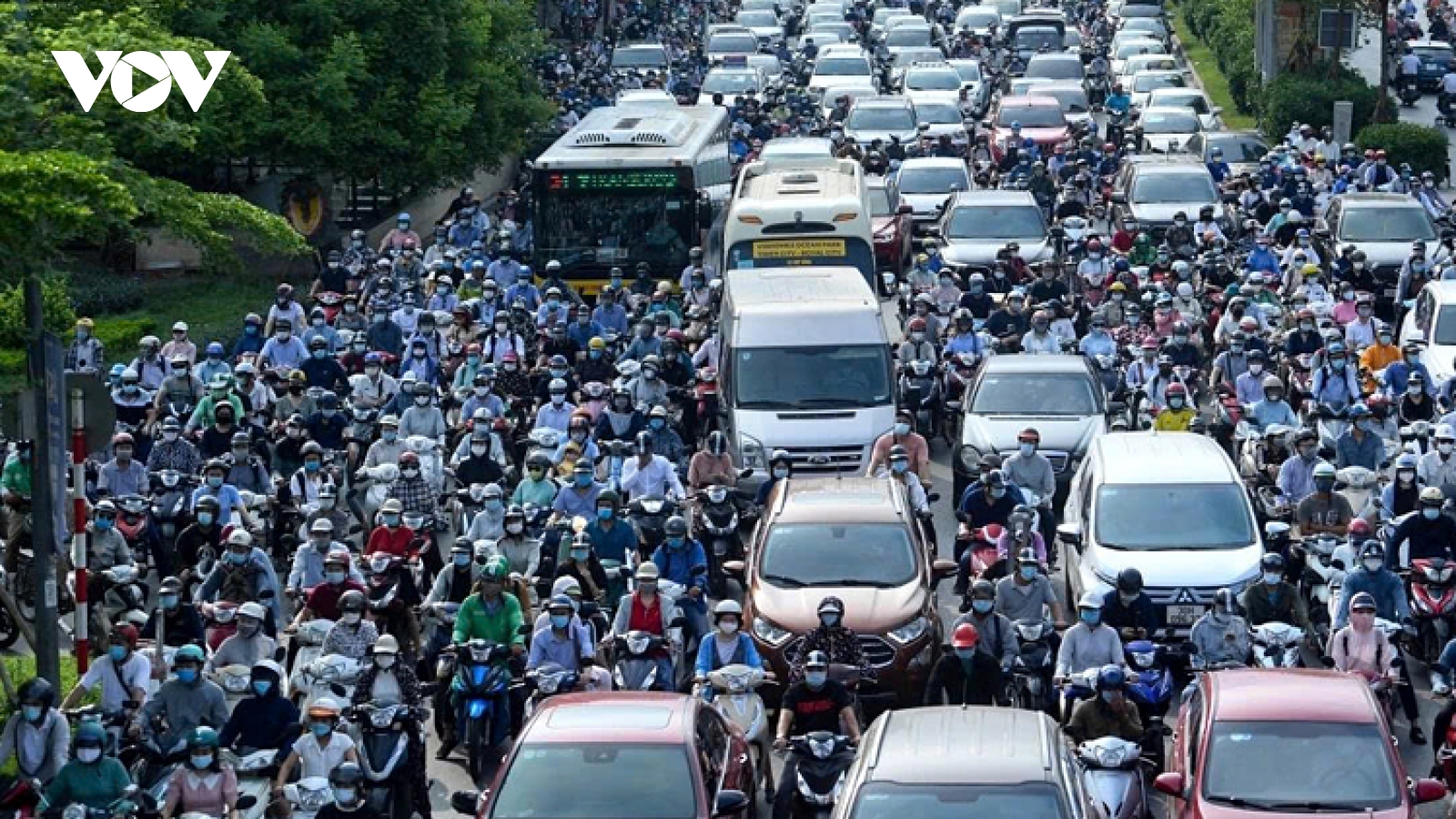 Hanoi to pilot petrol-powered motorbike ban starting Jan. 1, 2026